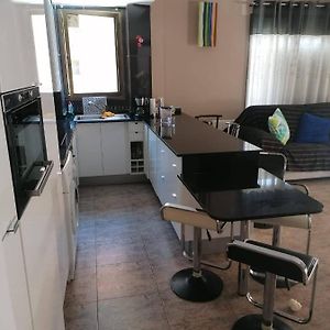 Apartamento Con Wifi Y Piscina En Blanes Frente A La Playa - Costa Brava
